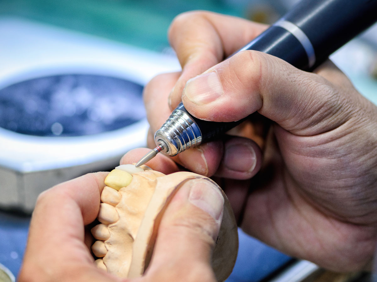 歯科技工等の研磨粉塵対策